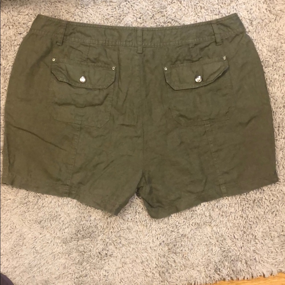 INC International Regular Fit Button Front Shorts - Picture 4 of 4